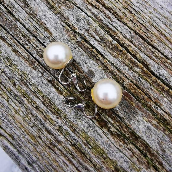Large Faux Pearl Clip On Earrings - Picture 2 of 7